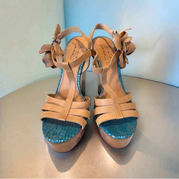 Badgley Mischa. Wooden wedge heeled sandals Gorgeous Flower Leather Wood - Picture 7 of 16